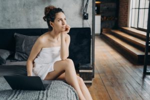 أسباب الحكة في الدبر عند النساء وطرق العلاج